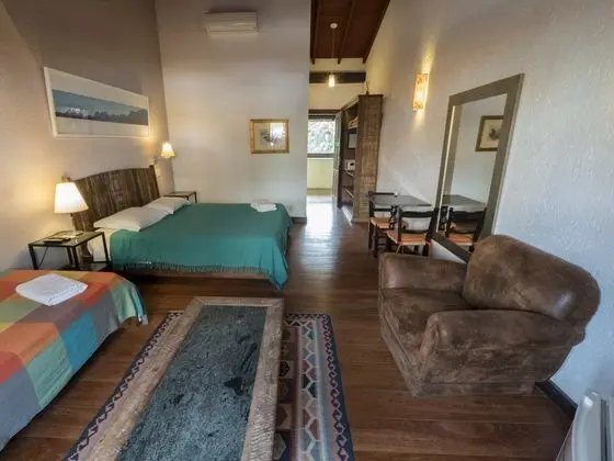 Üç Kişilik Oda, Birden Çok Yatak, Sigara İçilmez, Kısmi Göl Manzaralı