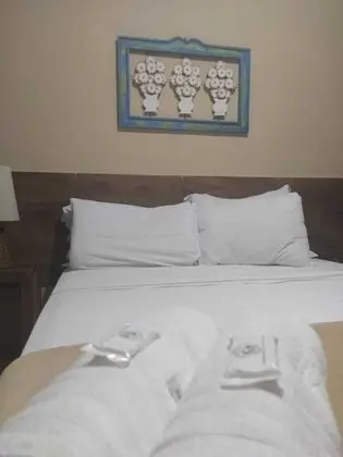 İki Ayrı Yataklı Oda, 1 Çift Kişilik Yatak