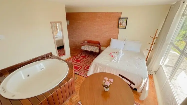 Luxury Tek Büyük Yataklı Oda