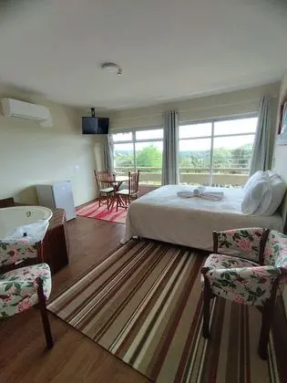 Premium Tek Büyük Yataklı Oda