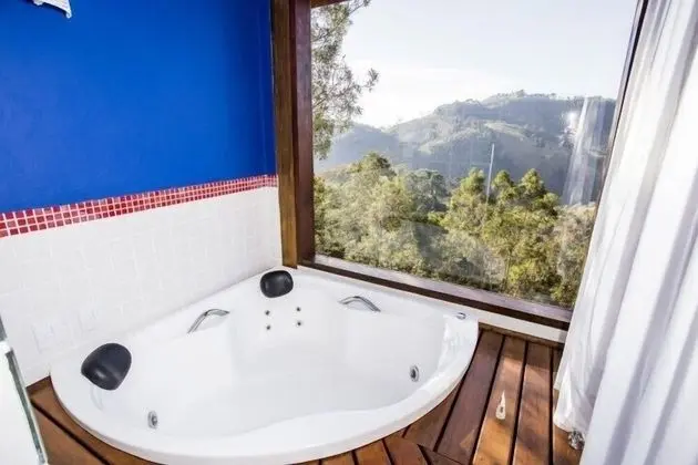 Comfort Tek Büyük Yataklı Oda, Avlu Manzaralı, Bahçeli