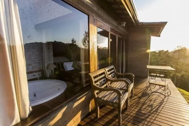 Deluxe Tek Büyük Yataklı Oda, Dağ Manzaralı, Bahçeli