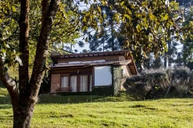 Superior Tek Büyük veya İki Ayrı Yataklı Oda, Dağ Manzaralı, Bahçeli