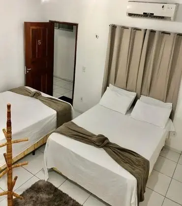 Üç Kişilik Oda