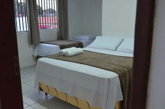 Üç Kişilik Oda
