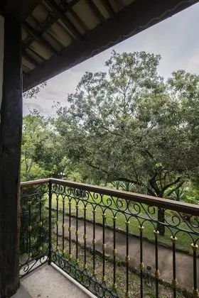 Deluxe Tek Büyük veya İki Ayrı Yataklı Oda, Balkon