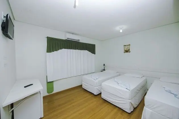 Üç Kişilik Oda