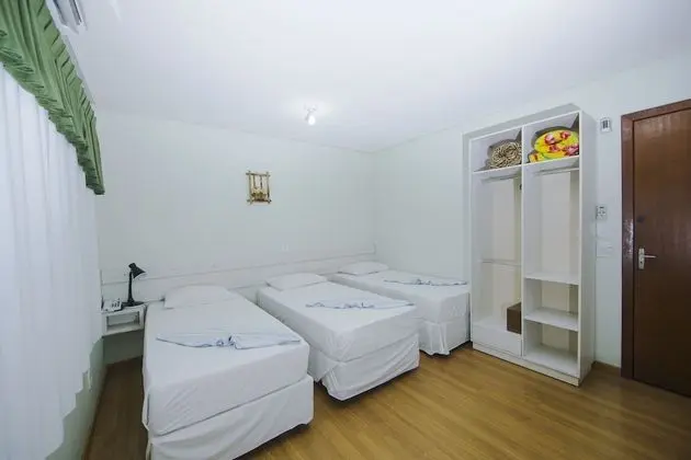 Üç Kişilik Oda