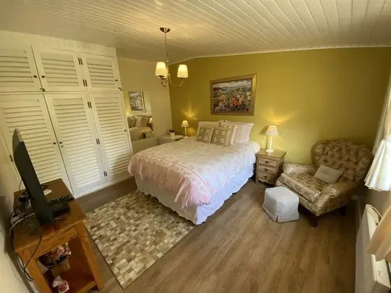 Tek Büyük Yataklı Oda