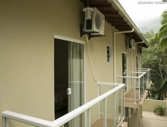 Üç Kişilik Oda, Balkon