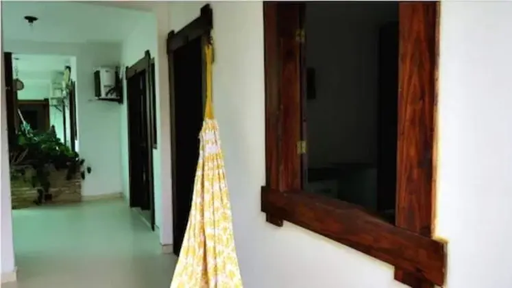 Tek Büyük Yataklı Oda, Balkon