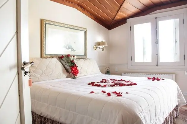 Premium Tek Büyük Yataklı Oda