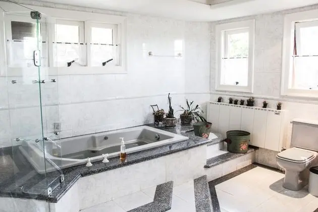 Premium Tek Büyük Yataklı Oda