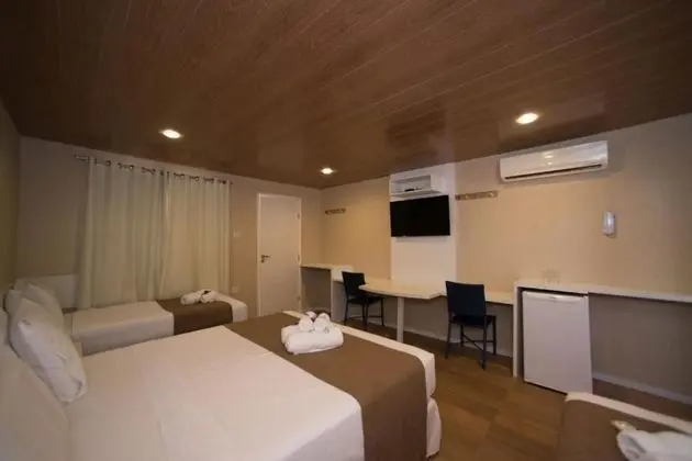 Dört Kişilik Oda, Birden Çok Yatak, Sigara İçilmez