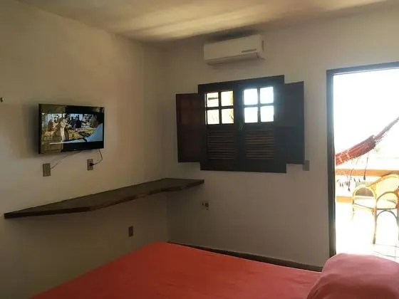Tek Büyük Yataklı Oda, Balkon, Havuz Manzaralı
