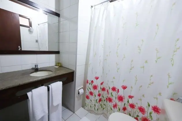 Tek Büyük Yataklı Oda, Balkon, Havuz Manzaralı