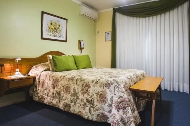 Deluxe Tek Büyük veya İki Ayrı Yataklı Oda