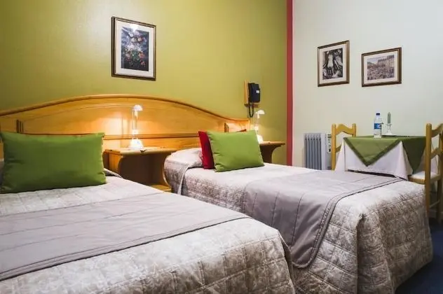 Deluxe Tek Büyük veya İki Ayrı Yataklı Oda