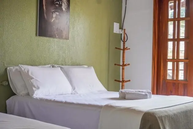 Üç Kişilik Oda, Sigara İçilmez, Balkon