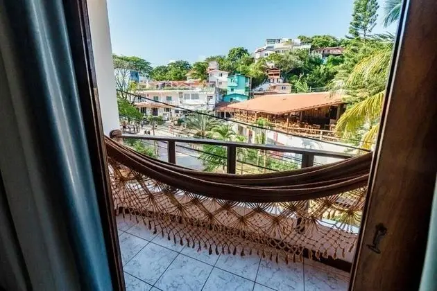 Üç Kişilik Oda, Sigara İçilmez, Balkon