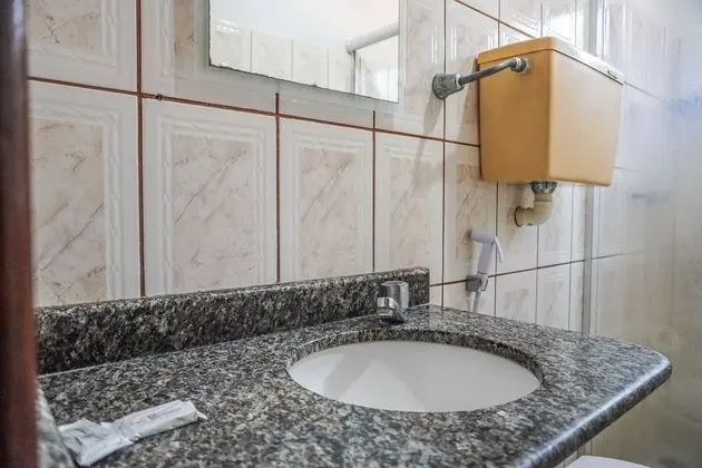 Üç Kişilik Oda, Sigara İçilmez, Balkon