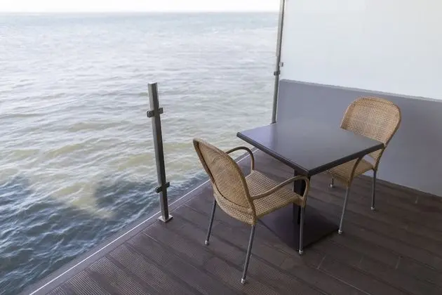 Superior Tek Büyük veya İki Ayrı Yataklı Oda