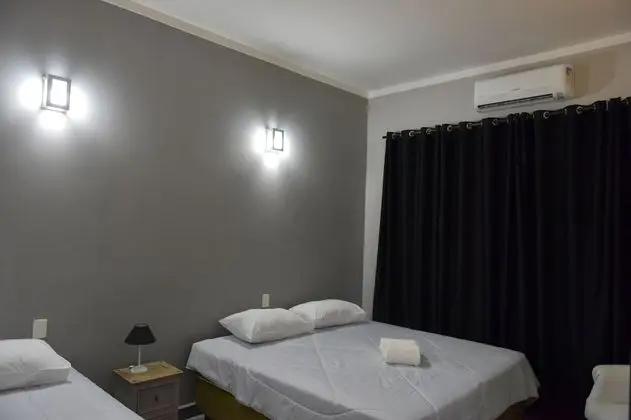 Üç Kişilik Oda