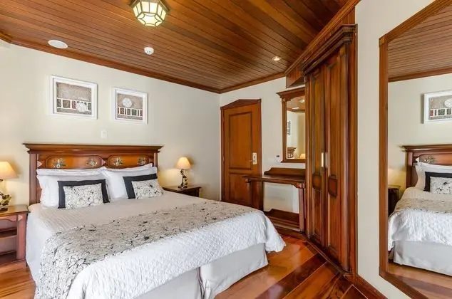 Luxury Tek Büyük veya İki Ayrı Yataklı Oda