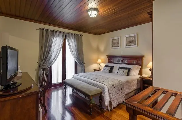 Luxury Tek Büyük veya İki Ayrı Yataklı Oda