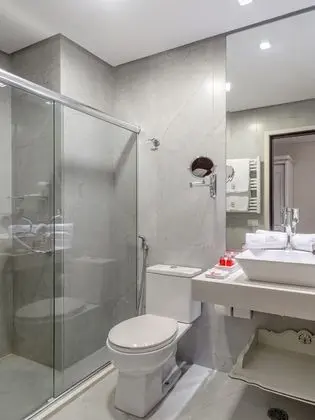 Suite Luxo com Varanda