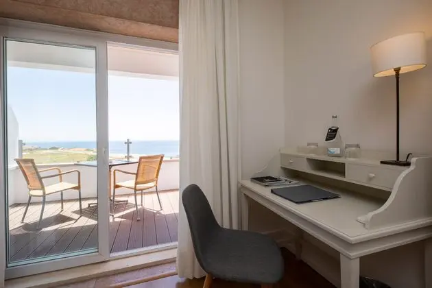 1 Çift Kişilik Veya 2 Tek Kişilik Yatak Superior Sea View