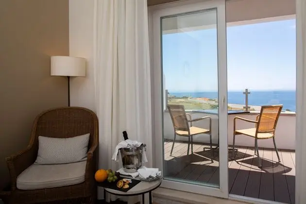 1 Çift Kişilik Veya 2 Tek Kişilik Yatak Superior Sea View