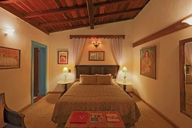 Luxury Tek Büyük Yataklı Oda, 2 Yatak Odası, Küvet, Şehir Manzaralı