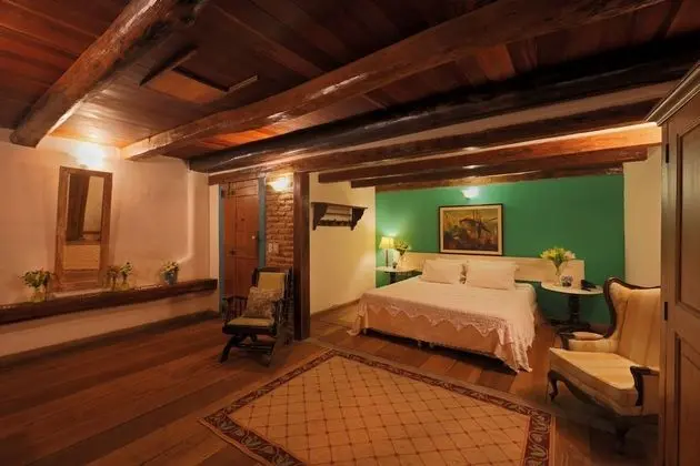 Luxury Tek Büyük Yataklı Oda, 2 Yatak Odası, Küvet, Şehir Manzaralı