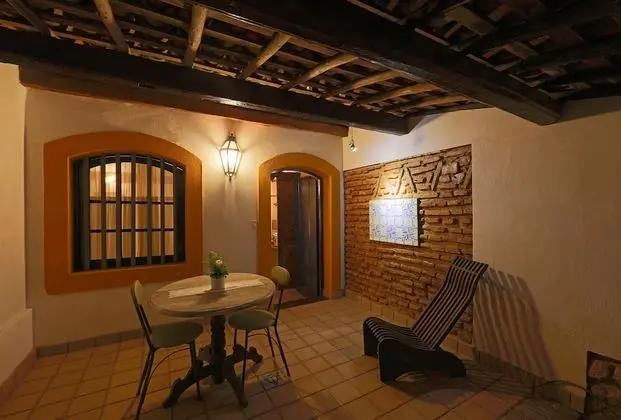 Luxury Tek Büyük Yataklı Oda, 2 Yatak Odası, Küvet, Şehir Manzaralı