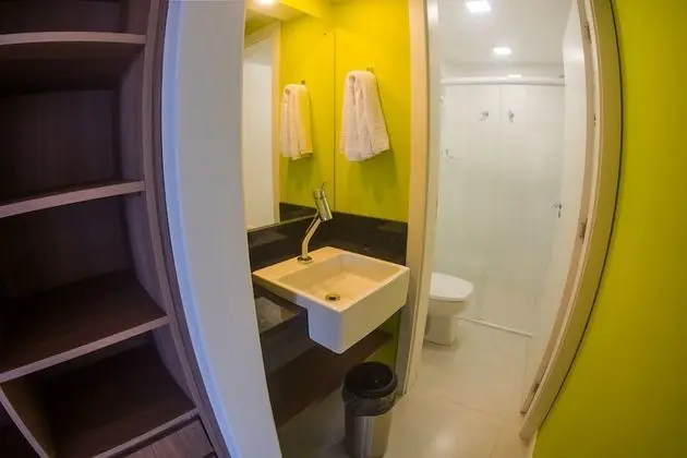 Üç Kişilik Oda