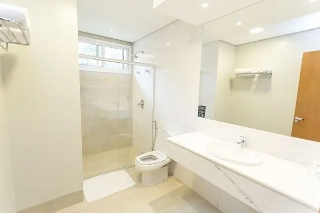 Standard Tek Büyük Yataklı Oda, 6 Yatak Odası