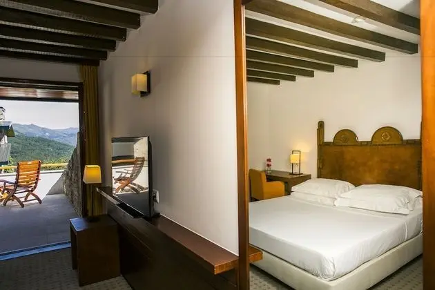 Superior Tek Büyük veya İki Ayrı Yataklı Oda, Balkon, Nehir Manzaralı