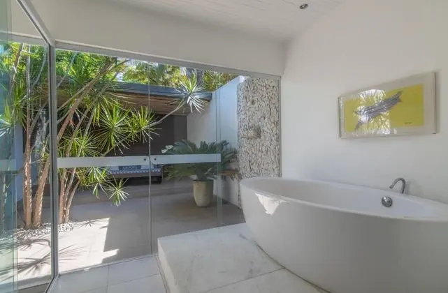 Süit (Jardim com banheira)