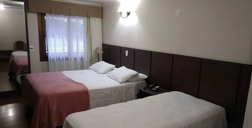 Deluxe Dört Kişilik Oda