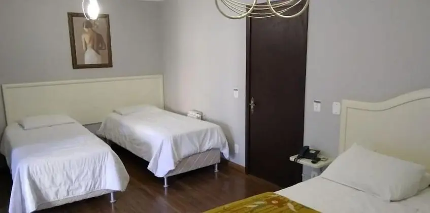 Deluxe Dört Kişilik Oda