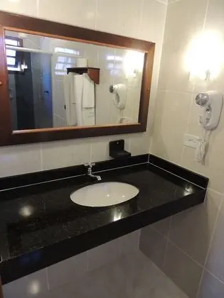 Üç Kişilik Oda
