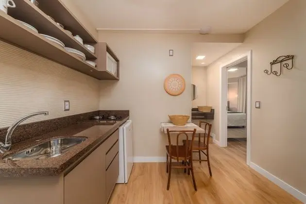 Apart Daire, Sıcak Su Havuzu, Zemin Kat