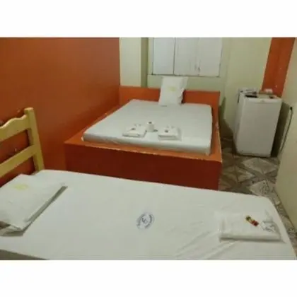 Üç Kişilik Oda