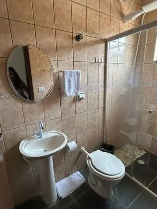 Üç Kişilik Oda