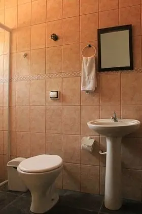 Üç Kişilik Oda