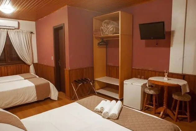 Standard Dört Kişilik Oda