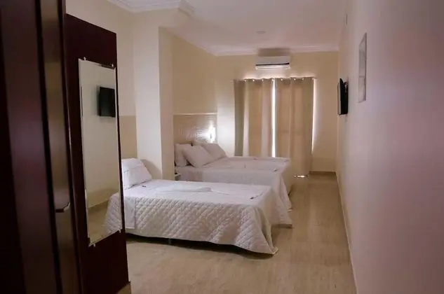 Üç Kişilik Oda