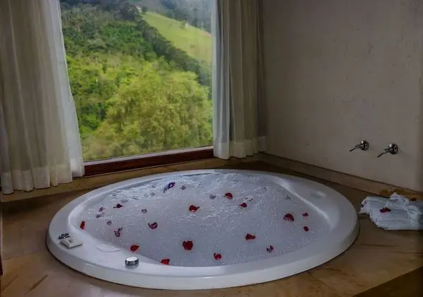 Chalé com Hidro - Vista Vale