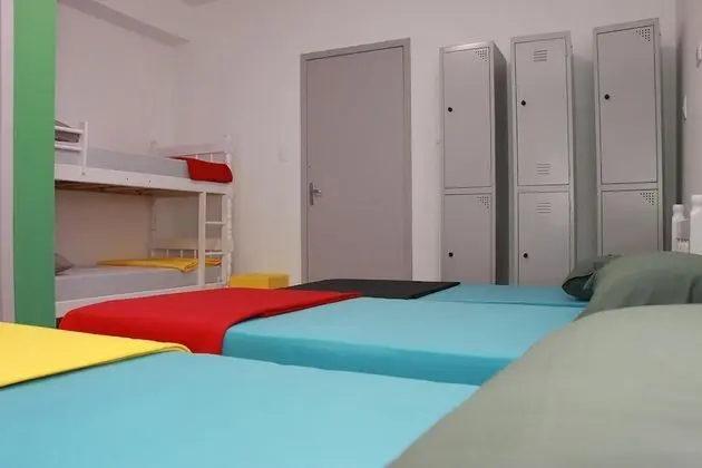 Üç Kişilik Oda